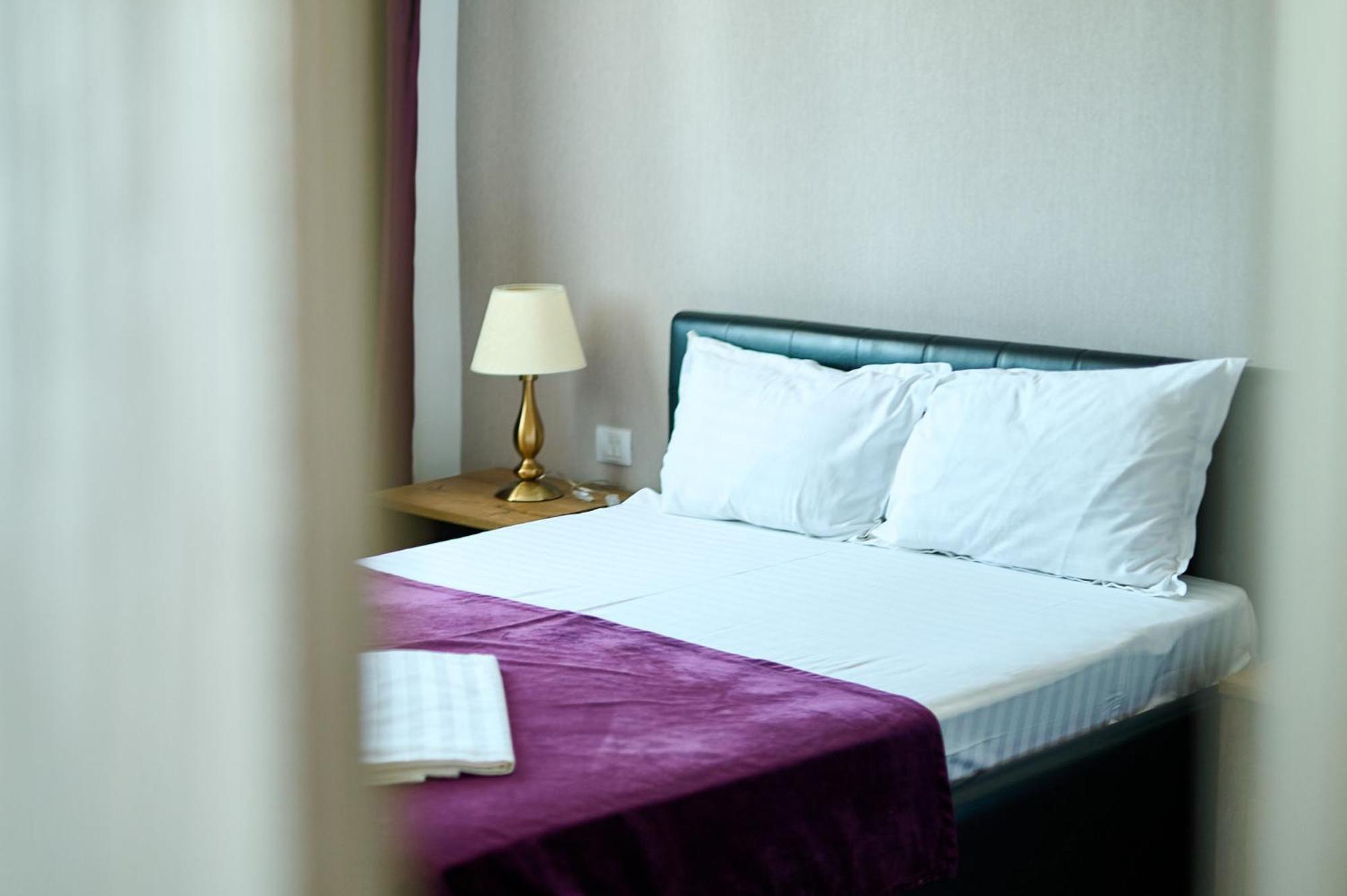 Hotel Evianne Boutique Галац Екстер'єр фото