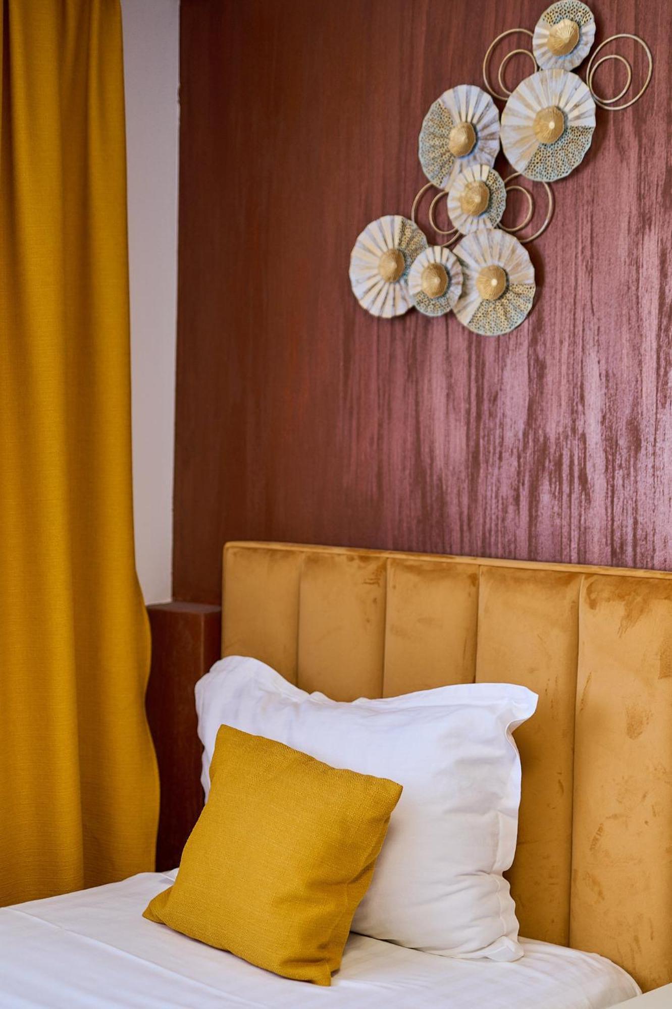 Hotel Evianne Boutique Галац Екстер'єр фото
