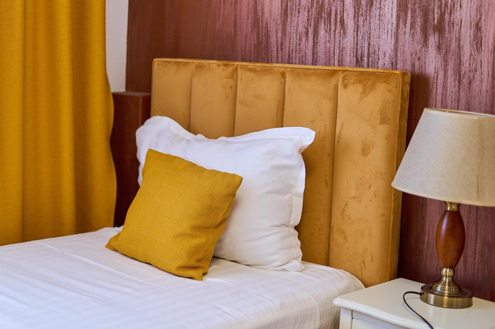 Hotel Evianne Boutique Галац Екстер'єр фото