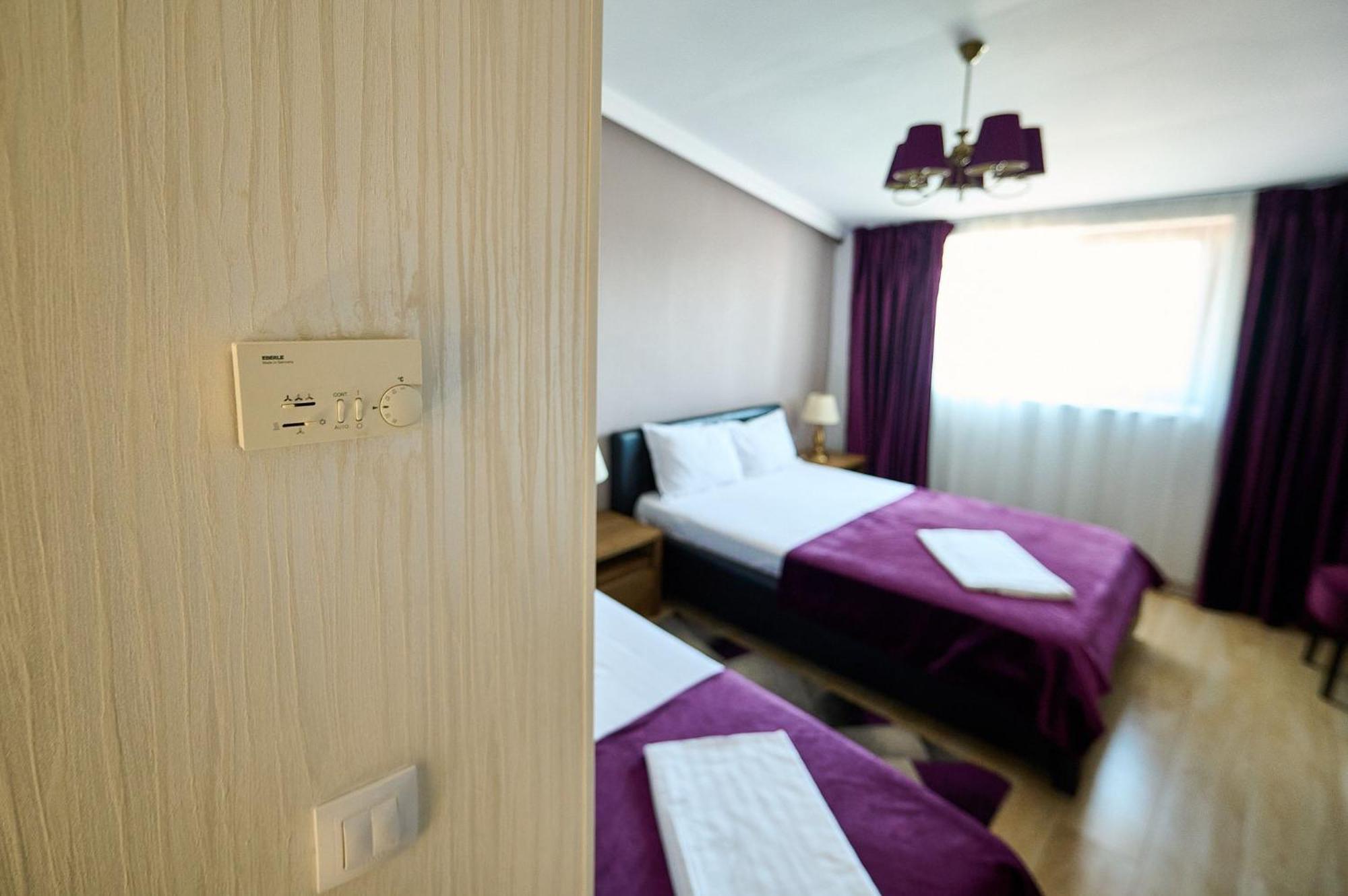 Hotel Evianne Boutique Галац Екстер'єр фото