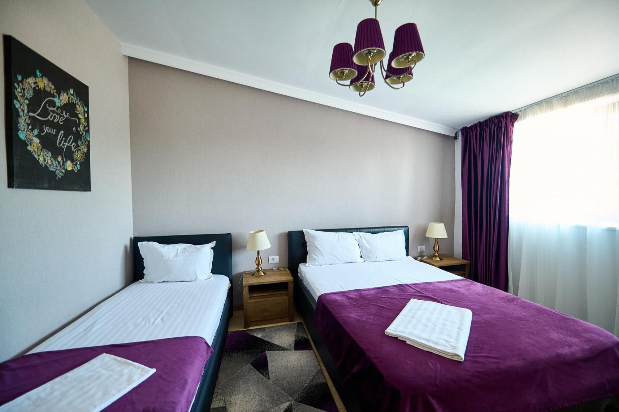 Hotel Evianne Boutique Галац Екстер'єр фото