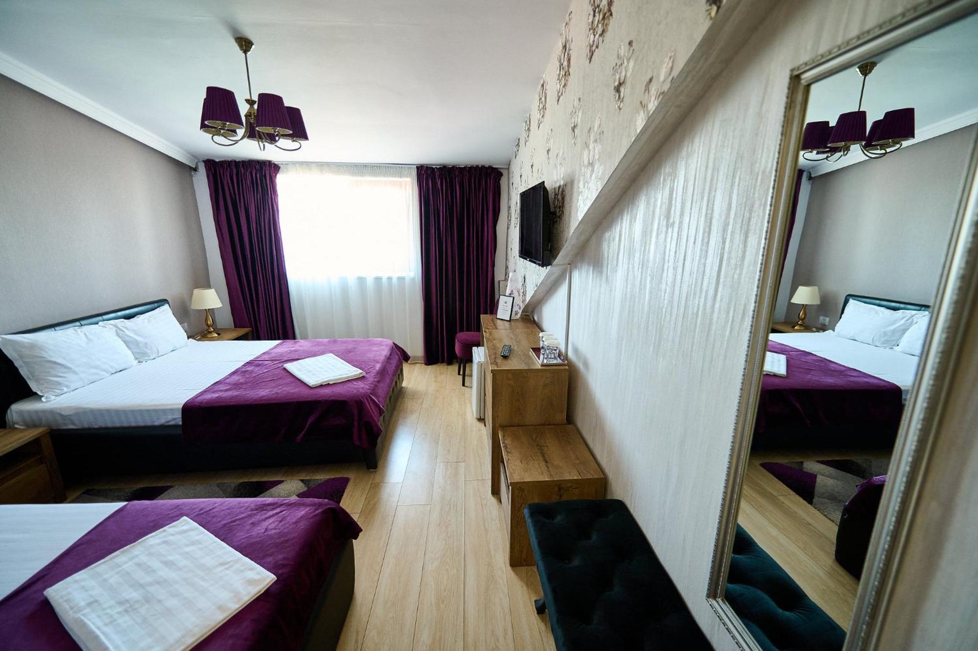 Hotel Evianne Boutique Галац Екстер'єр фото