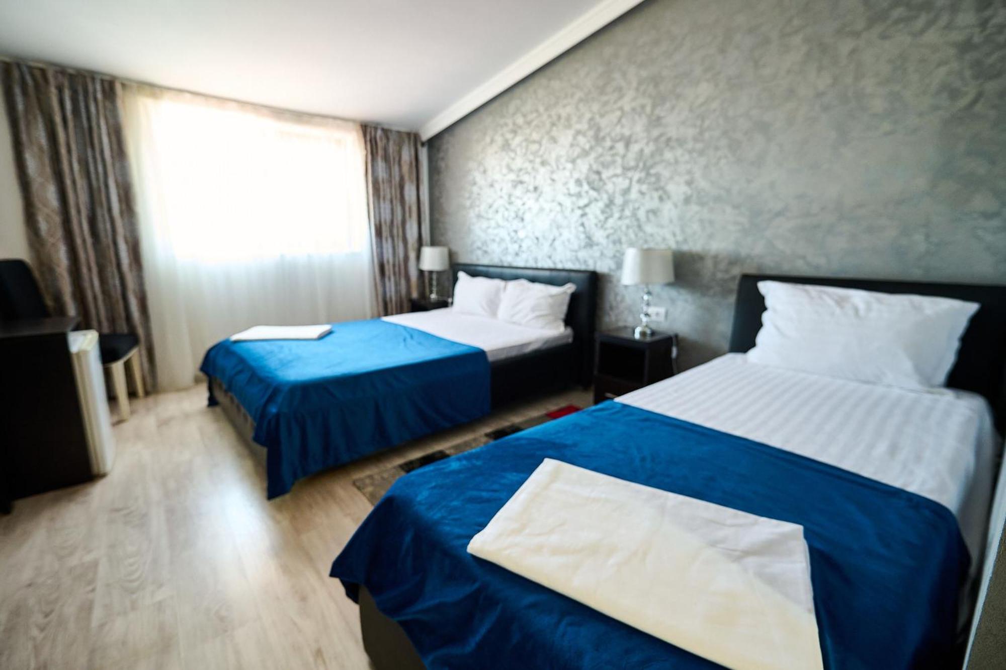 Hotel Evianne Boutique Галац Екстер'єр фото