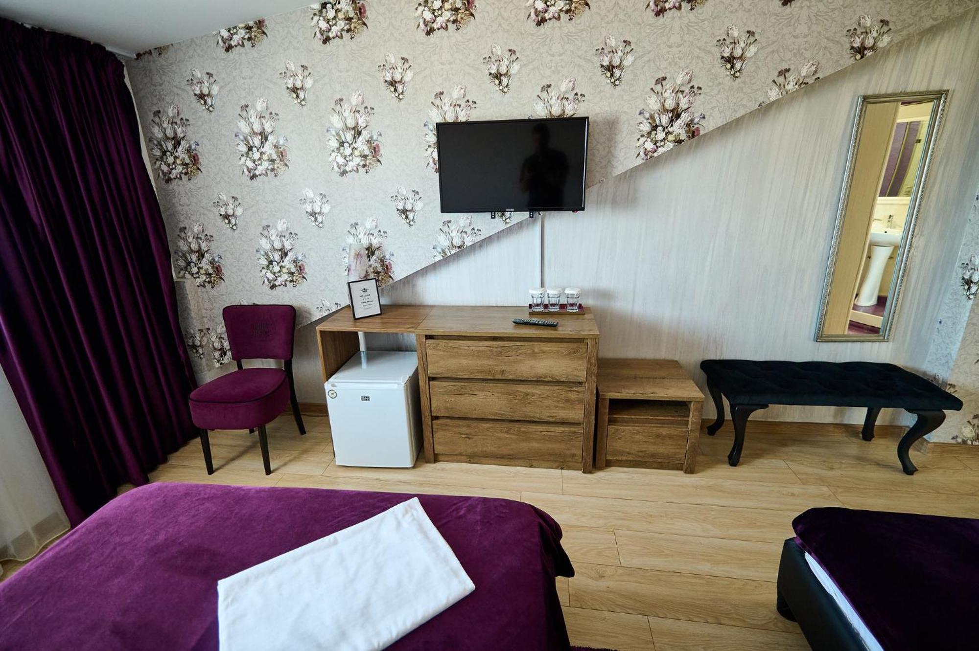 Hotel Evianne Boutique Галац Екстер'єр фото
