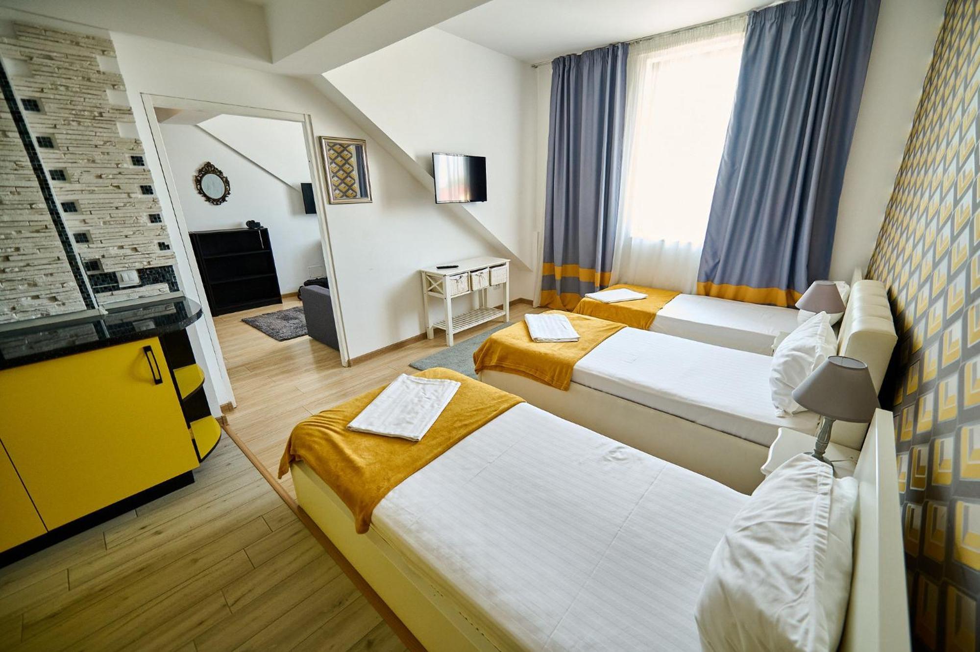 Hotel Evianne Boutique Галац Екстер'єр фото