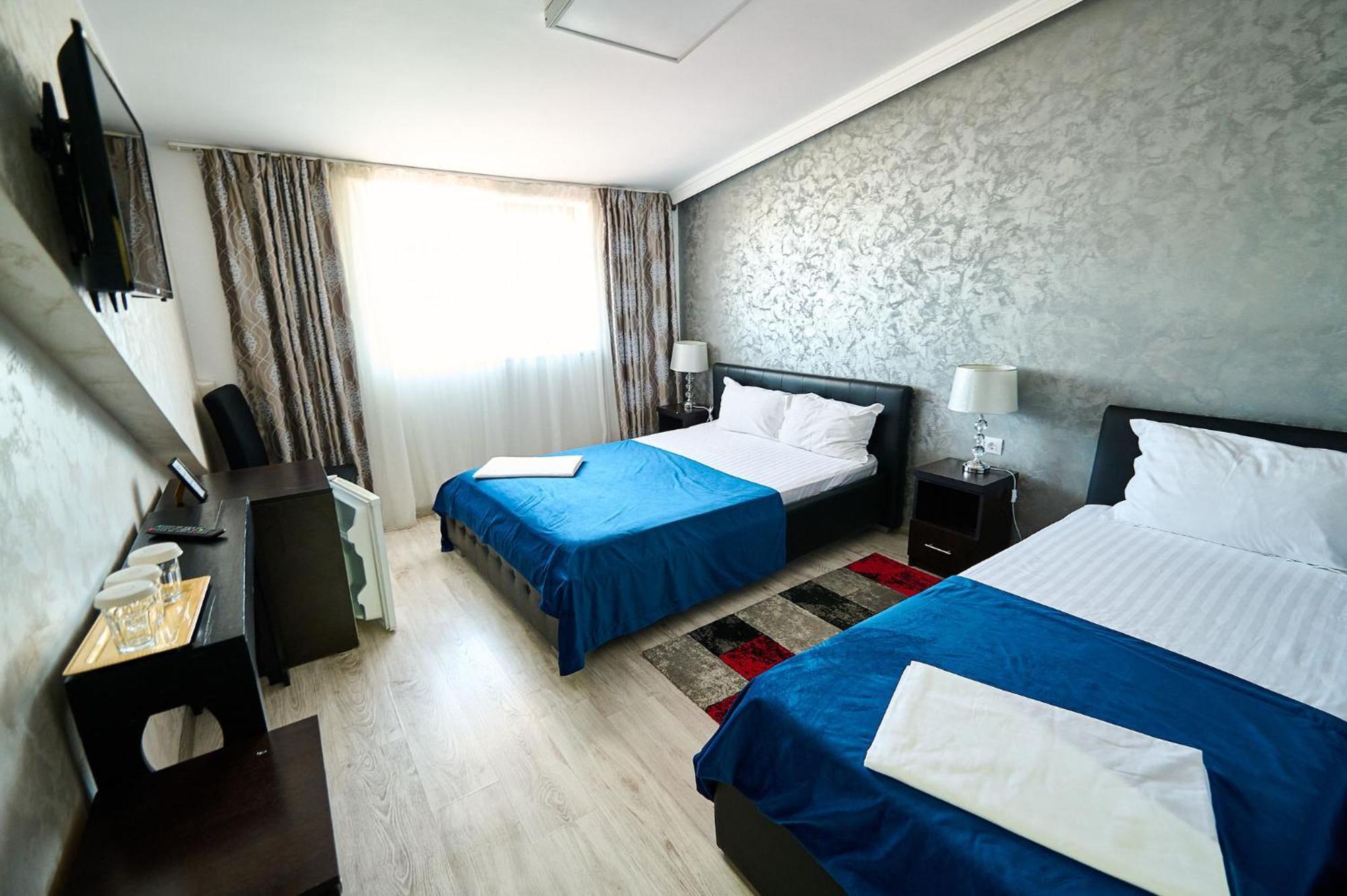 Hotel Evianne Boutique Галац Екстер'єр фото