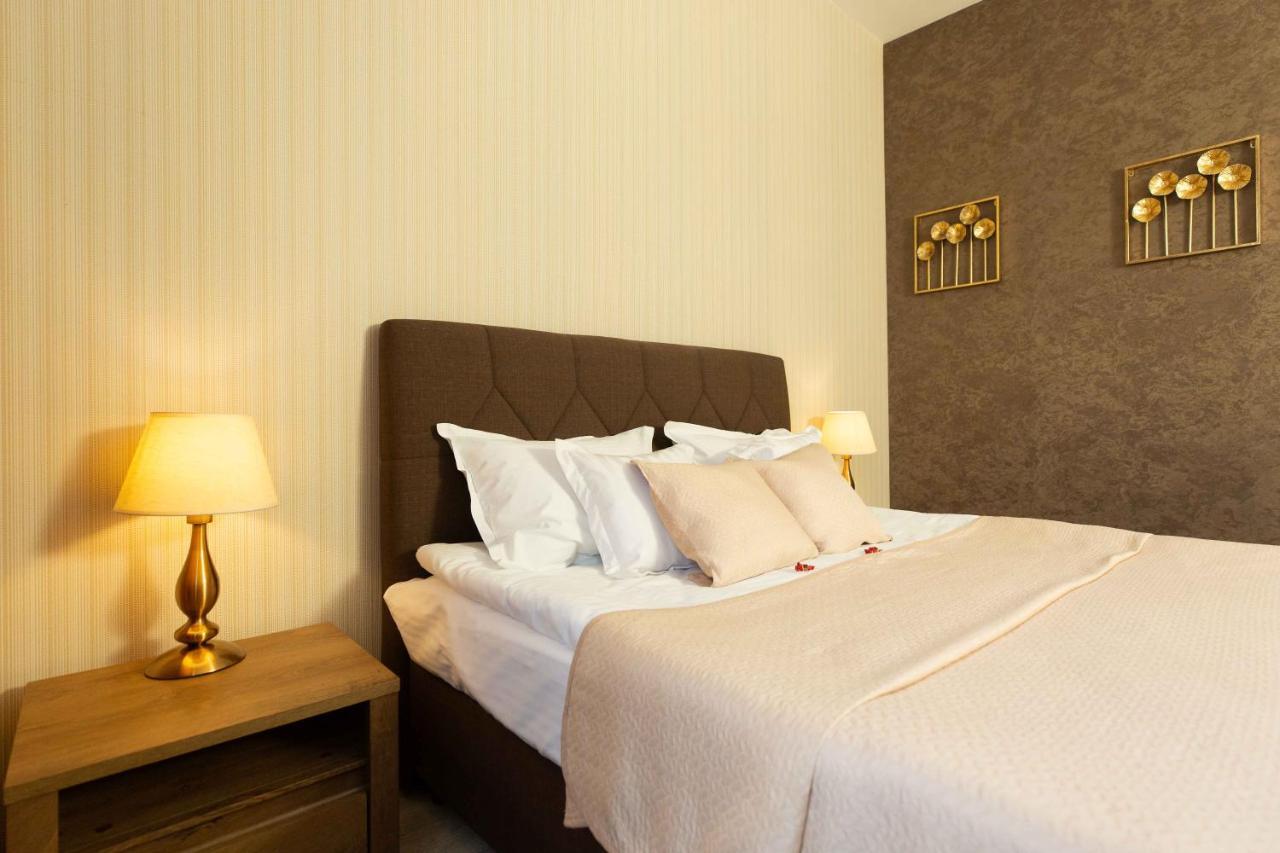 Hotel Evianne Boutique Галац Екстер'єр фото